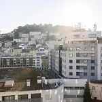 Light Blue - Downtown Лиссабон