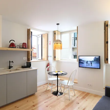 Light Blue - Downtown * Lizbona