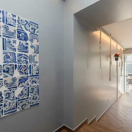 Light Blue - Downtown * Lizbona