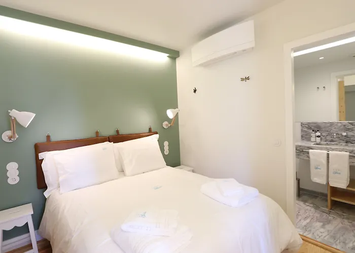 Апартаменти Light Blue - Downtown