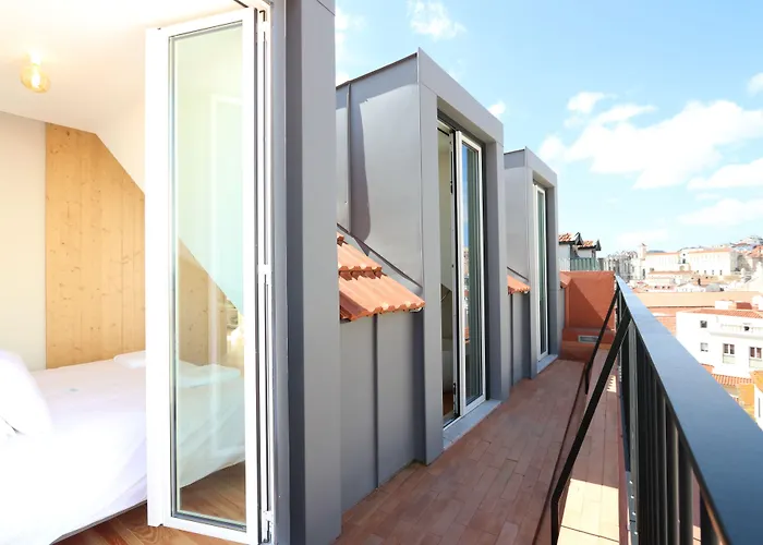 Light Blue - Downtown * Лісабон