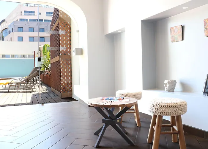 Апартаменти Light Blue - Downtown